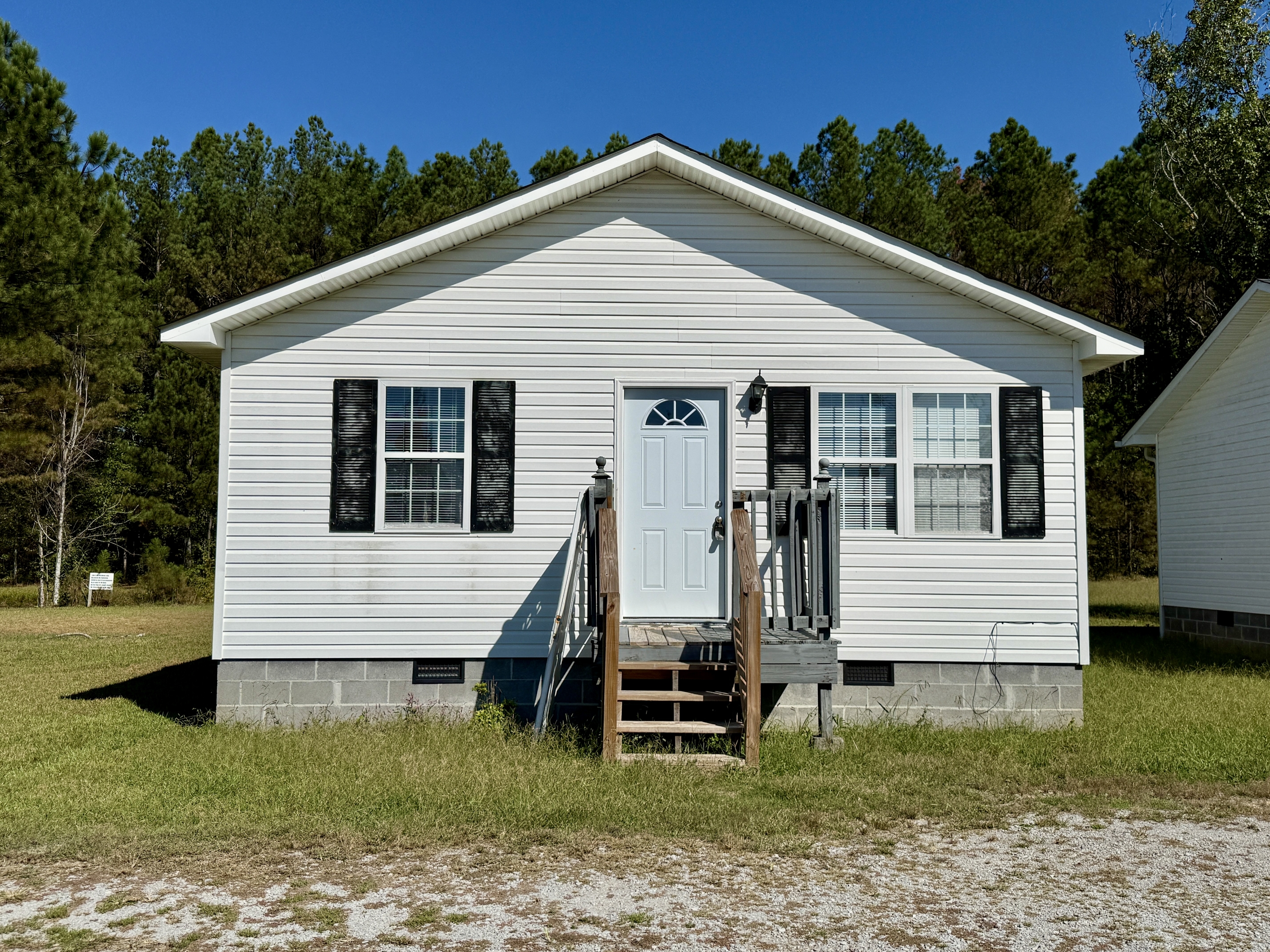 156 Dudley Ln.